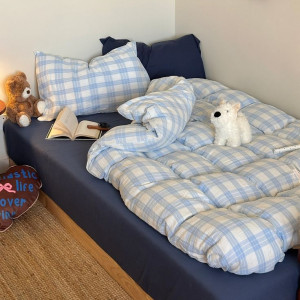 Nhà Em Có 1 Lầu Trên Đường Nguyễn Gia Thiểu Quận 3, Cần Tìm Chị Giúp Việc Nha Bao Ăn Ở