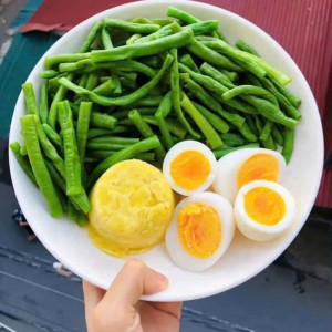 Tuyển gấp 1 cô chăm bé giỏi đi làm bao ăn ở lại ạ