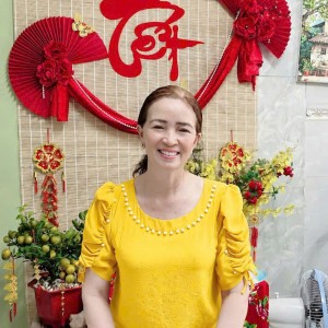 Cô Phấn đang tìm việc chăm ông bà - hoặc giúp việc nhà bao ăn ở lại ạ