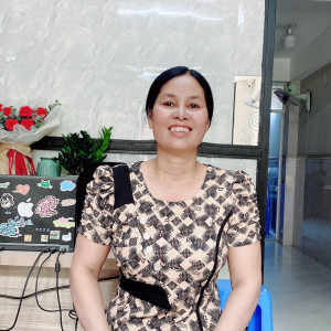 Chị Nga cần việc đi làm ngay ạ