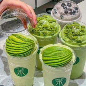 Em cần tìm 1 cô giúp việc nhà đi làm bao ăn ở lại ạ