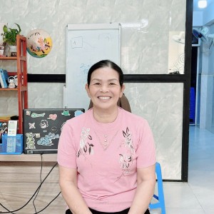 Chị Hóa đang tìm việc chăm sóc ông bà hoặc giúp việc nhà đi làm bao ăn ở lại ạ