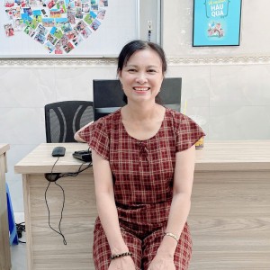Chị Hướng đang cần tìm việc đi làm ngay ạ