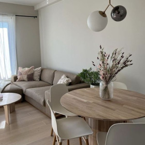 Hôm nay em cần tìm gấp 1 chị chuyên giúp việc nhà Bao ăn ở lại