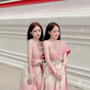 Hai Chị Em Đi Làm Suốt Ko Có Thời Gian Nên Đang Tuyển Gấp 1 Cô Về Làm Nội Trợ Ạ