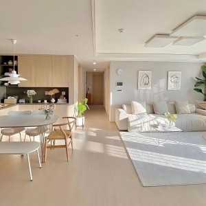 Em tìm Gấp Một Chị Qua Làm Việc Nhà Cho Gia Đình  toàn Người Lớn !!