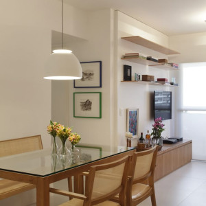 Nhà 1 trệt 1 lầu cần tìm chị giúp việc nhà, nấu ăn, dọn dẹp nhà cửa.