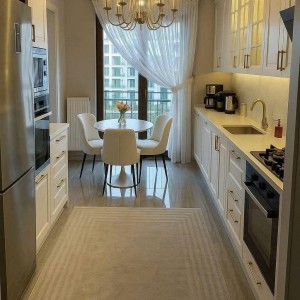 Em cần 1 chị giúp việc ở chung cư Sky Center Quận Tân Bình LƯƠNG 13 TRIỆU BAO ĂN Ở Ạ