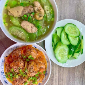 Tuyển gấp 1 cô chăm bé giỏi đi làm bao ăn ở lại ạ