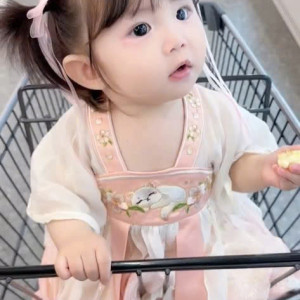 EM ĐANG CẦN GẤP MỘT CHỊ CHĂM BÉ 10 THÁNG TUỔI LƯƠNG 10 TRIỆU Ở QUẬN 3 TRÊN ĐƯỜNG VÕ VĂN TẦN