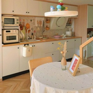 Nhà mặt phố chỉ có 1 lầu trên đường Phạm Hùng Q8 đang cân tìm gấp 1 cô giúp việc nhà