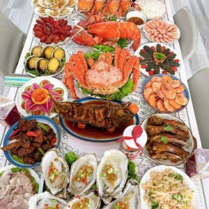 Cần gấp 1 cô chuyên chăm bà đi làm bao ăn ở lại ạ