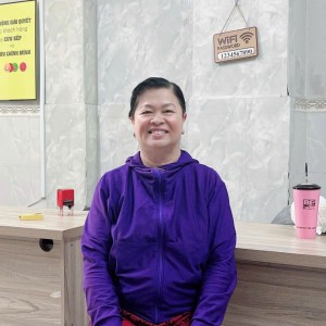 Chị Hoa đang cần tìm việc đi làm liền ạ