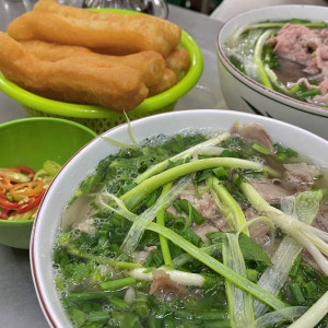 Tuyển Gấp Chị Làm Việc Nhà Cho 3 Người Lớn Với Mức Lương 10 Triệu Trở Lên