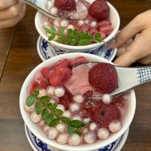 Tuyển gấp cho gđ em a
