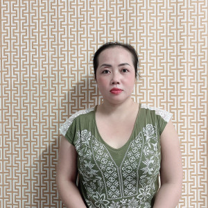 Chị Lê Thị Cẩm Hồng sn 1981 quê Bạc Liêu - CHĂM BÉ TỪ SƠ SINH, PHỤ VIỆC NHÀ