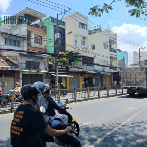 NGAY ĐƯỜNG NGUYỄN TẤT THÀNH QUẬN 4. TUYỂN CÔ GIÚP VIỆC NHÀ BAO ĂN Ở