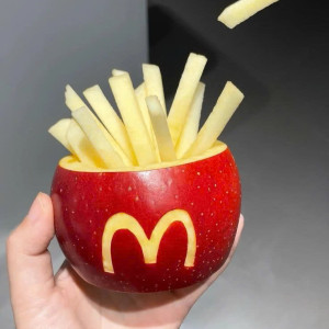 Tuyển gấp 1 cô chuyên chăm bé 2 tuổi đi làm bao ăn ở lại ạ