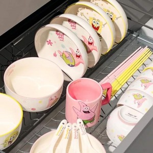 PHÍA SAU TRƯỜNG ĐẠI HỌC NGUYỄN TẤT THÀNH-QUẬN 4. TUYỂN CÔ VỀ LÀM VIỆC NHÀ