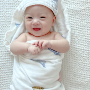 Gia Đình Em Đi Làm Suốt Ko Có Thời Gian Chăm Bé Cần Gấp 1 Cô Chuyên Chăm Ebs Đi Làm Bao Ăn Ở Lại A