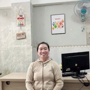 Chị Vân đang tìm việc bao ăn ở lại ạ