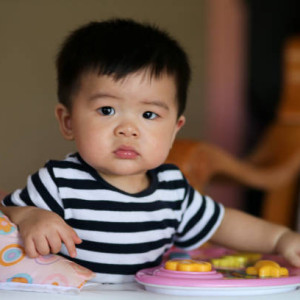 e cần chị chuyên chăm bé 7 tháng ở chung cư Hà Đô quận 10 lương vợ chồng e gửi 10tr bao ăn ở lại