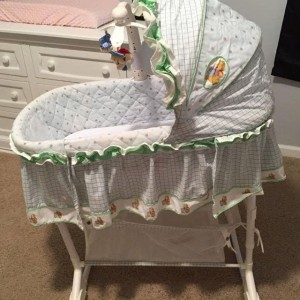 Em đang cần tìm một cô chăm bé giúp em ở Phạm Văn Hai Tân Bình LƯƠNG 13 TRIỆU.