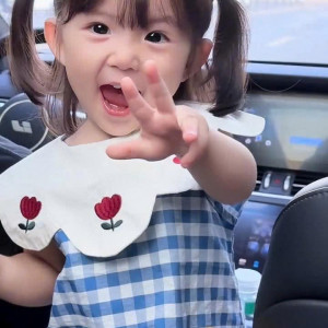 Nhà Em Cần Gấp Cô Chăm Bé Ở Quận 3 Trên Đường Lý Chính Thắng Lương 12tr Ạ