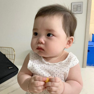 Tại chung cư Hà Đô quận 10, e thật sự mong muốn tìm 1 cô về chăm sóc cho bé được 4 tháng