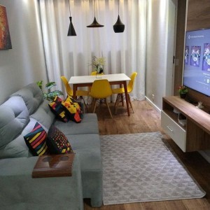 GIA ĐÌNH 3 NGƯỜI LỚN THƯỜNG XUYÊN ĐI CÔNG TÁC CẦN CÔ VỀ TRÔNG COI VÀ PHỤ VIỆC NHÀ Ở CÁCH MẠNG THÁNG 8 QUẬN 3 LƯƠNG 13 TRIỆU