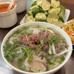 Em Tuyển 1 Cô/chị Dưới 59 Tuổi Giúp Việc Nhà Với Mức Lương Từ 13 Triệu