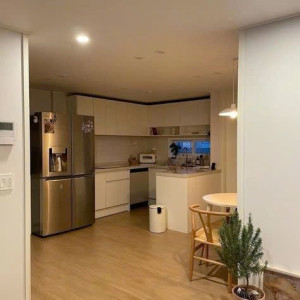 Tuyển chị giúp việc nấu ăn. Gia đình 3 người. nhà ở chung cư Saigon Pearl quận Bình Thạnh