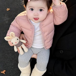 Ở ĐÂY  EM ĐANG TÌM 1 CHỊ CHUYÊN CHĂM BÉ 8 THÁNG TUỔI !!!