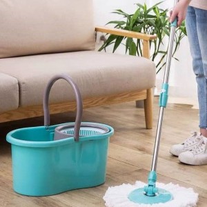 Gia đình nhà mặt phố có 1 lầu tuyển người giúp việc.