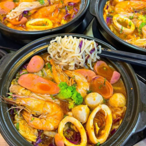 3 Chị Em Đang Tuyển Gấp 1 Cô Nội Trợ Trong Gđ Ạ