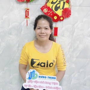 Em đang tùm việc chi chị Lâm mới ở quê lên ạ