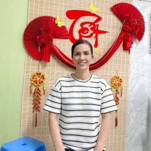 Em đang tìm việc cho chị gái em ạ