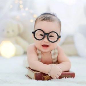 Nhà mình ở Bình Tân đang cần tìm người chăm bé (Ở LẠI) - LƯƠNG 10TR