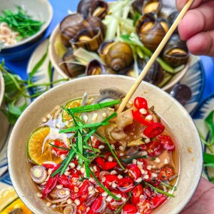 Tìm gấp cô về làm nội trợ trong gia đình, nhà 3 người lớn thường xuyên bận cv đi làm suốt đến tối mới về nhà