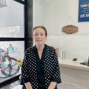 Cô Út Đang Thiện Chí Đi Làm , Cần Việc Lâu Dài A
