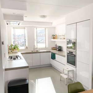 Mẹ đơn thân nhà chỉ có 2 mẹ con cần gấp 1 chị về phụ em dọn dẹp nhà cửa, nhà em ở trên đường Hoàng Sa Quận 3 lương 10tr