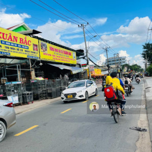 Nhà Em Có 1 Trệt Với Gác Lửng Nhỏ Nằm Ngay Trên Đường bình Long- Tân Phú, Cần Thuê 1 Cô Giúp Việc Nhà !!