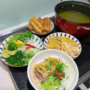 HÔM NAY EM CẦN TÌM GẤP 1 CHỊ CHUYÊN GIÚP VIỆC NHÀ LÀM VIỆC TẠI CHUNG CƯ HÀ ĐÔ , QUẬN 10