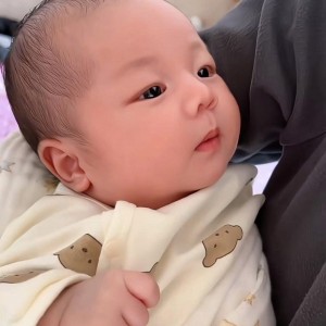 Em đang tuyển gấp ạ
