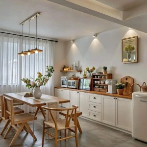 Hai Mẹ Con Em Đang Chung Cư Green Building Q3 Cần Chị Giúp Việc Nấu Ăn, Dọn Dẹp Nhà Cửa.