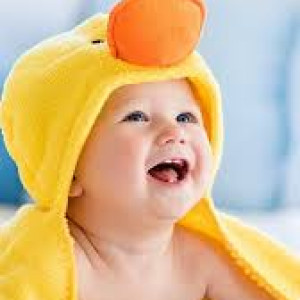Em Cần Gấp 1 Chị Chăm Bé Ở Tân Phú Bao Ăn Ở Lại