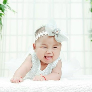 Em Mới Sinh Bé Được 6 Tháng, Sắp Phải Đi Làm Lại Nên Cần Gấp 1 Chị Chuyên Chăm Bé.