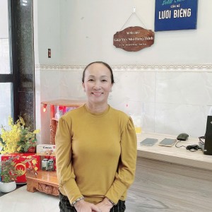 Chị Đông hiền lành chịu khó đang tìm việc bao ăn ở lại ạ