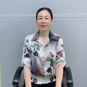 Chị Hương đang cần tìm việc đi làm ngay ạ