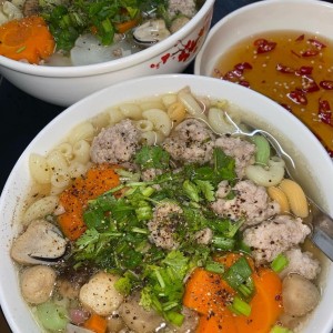 Các chị ơi, chị nào đang cần việc đi làm ngay thì @lo em Ngọc liền nha